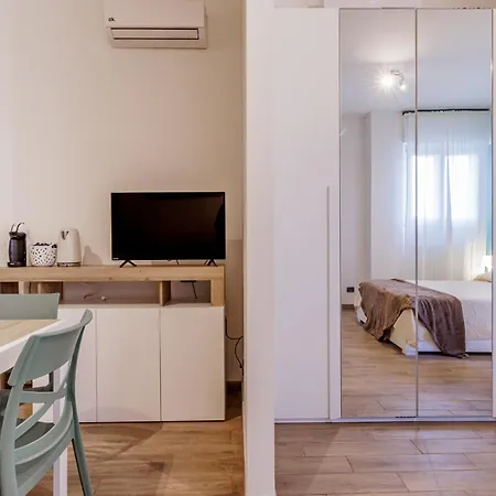 Fiere Julia Parking & Wifi Apartment Bologna